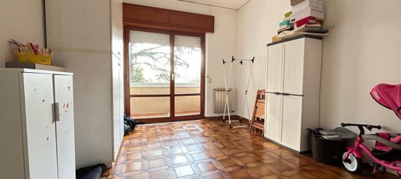 4 rooms Apartment in Caserta, Italy No. 7599 26