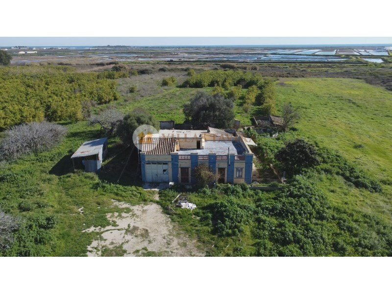 6 bedrooms Land in Tavira, Portugal No. 112604