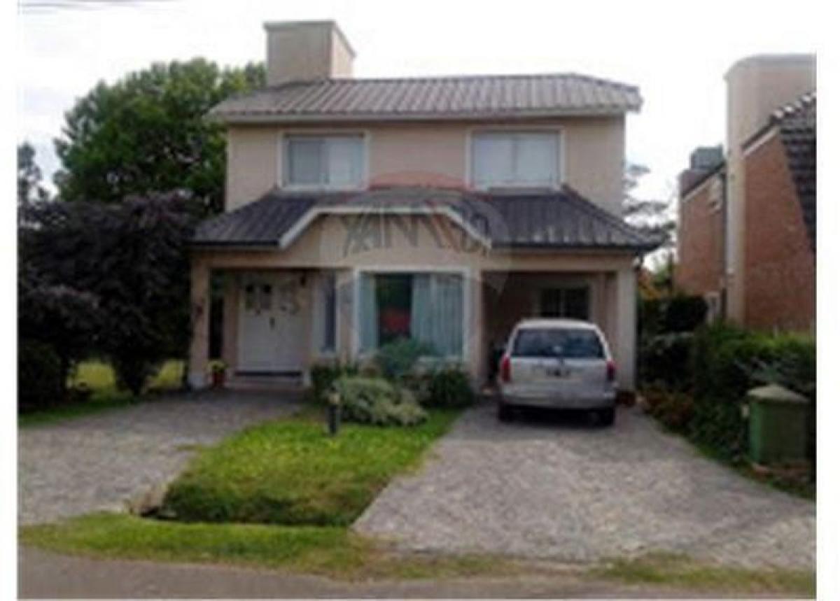 Дом с 3 спальнями в Морено, Аргентина № 64468