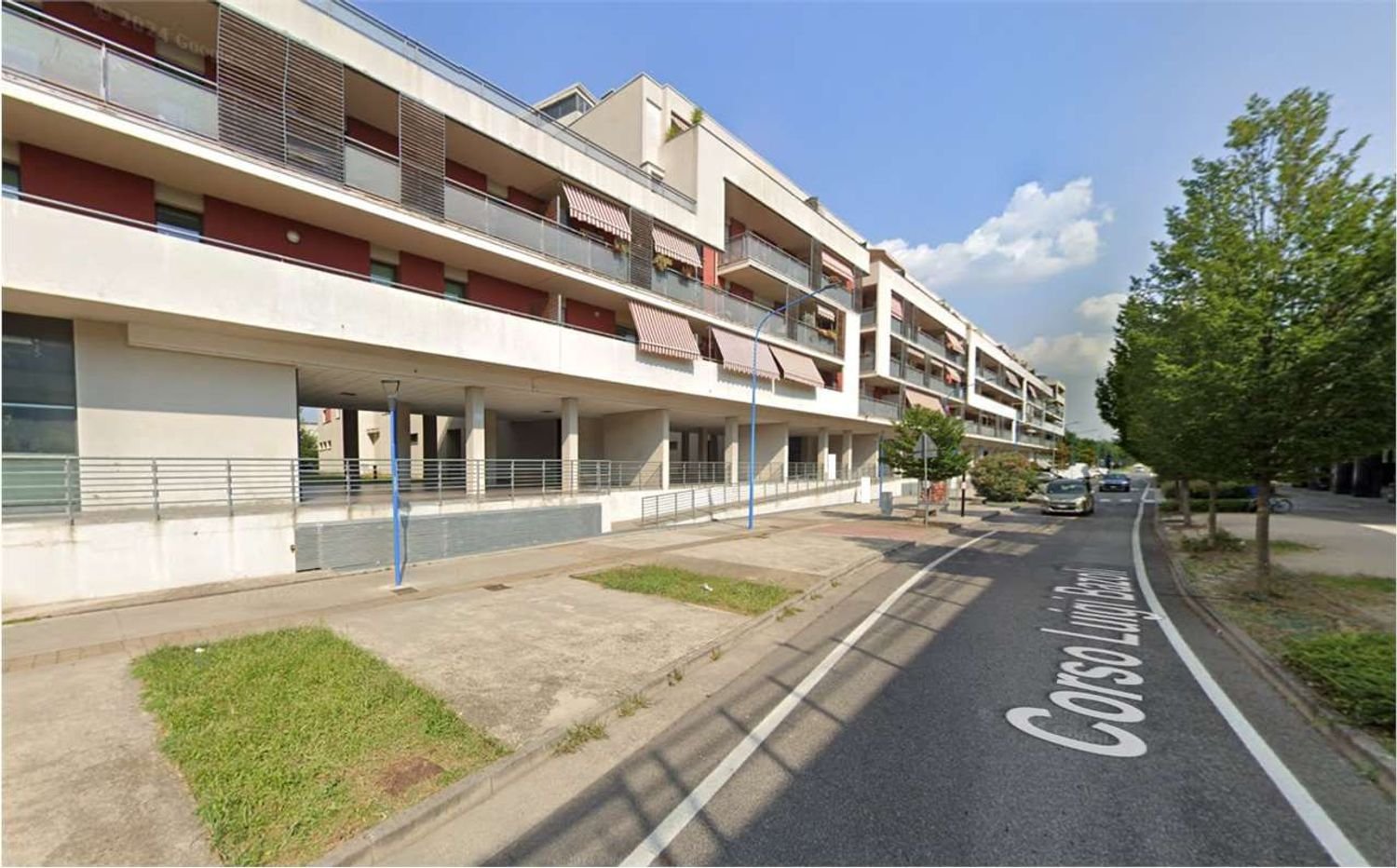 77m² Commercial property in Brescia, Italy No. 359636