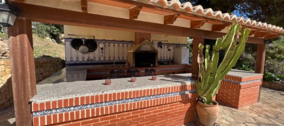 5 bedrooms Villa in Calpe, Spain No. 10344 9