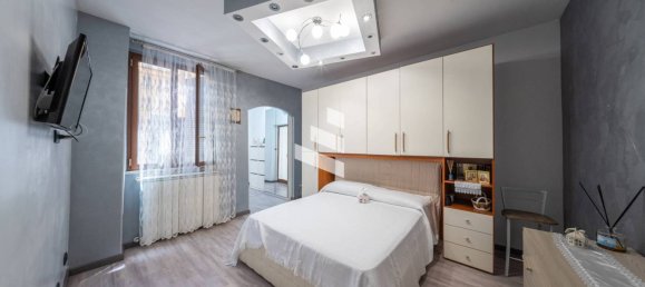 Apartamento de 2 dormitorios en Rome, Italy No. 357533 5