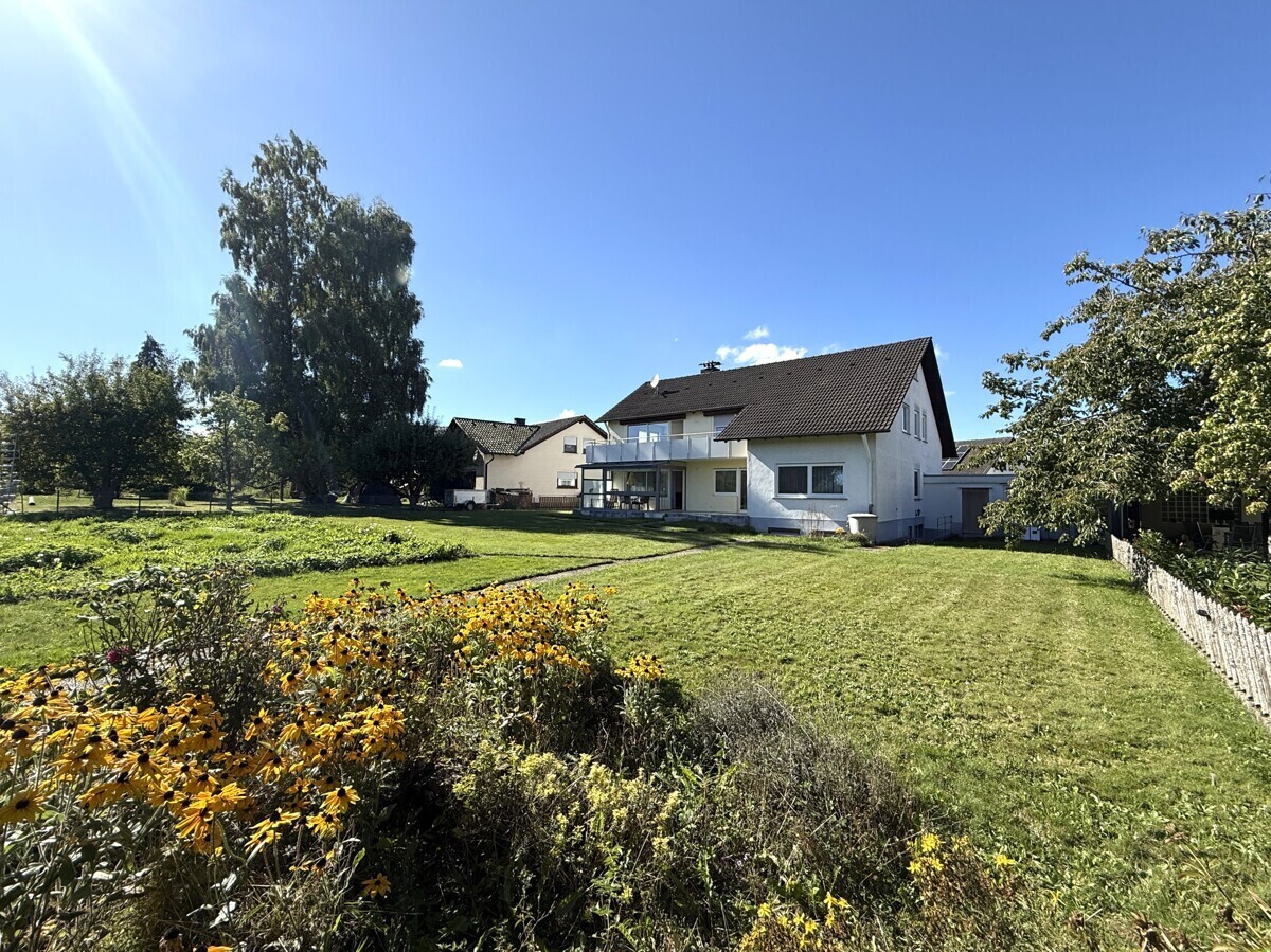 9 rooms Townhouse in Rottweil, Germany No. 356806