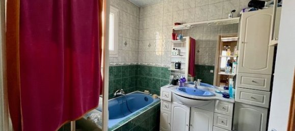 2 bedrooms House in Paray-Vieille-Poste, France No. 182499 9