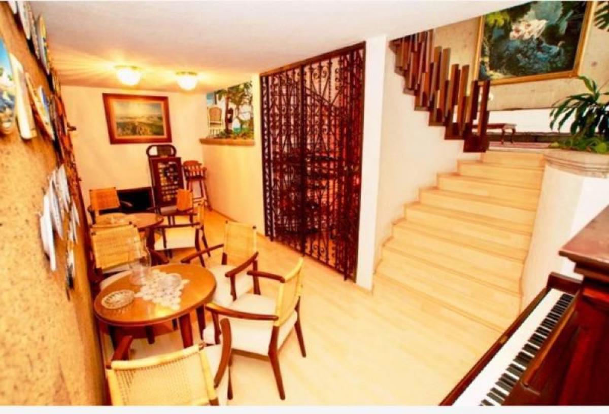 4 bedrooms House in Naucalpan de Juarez, Mexico No. 209239