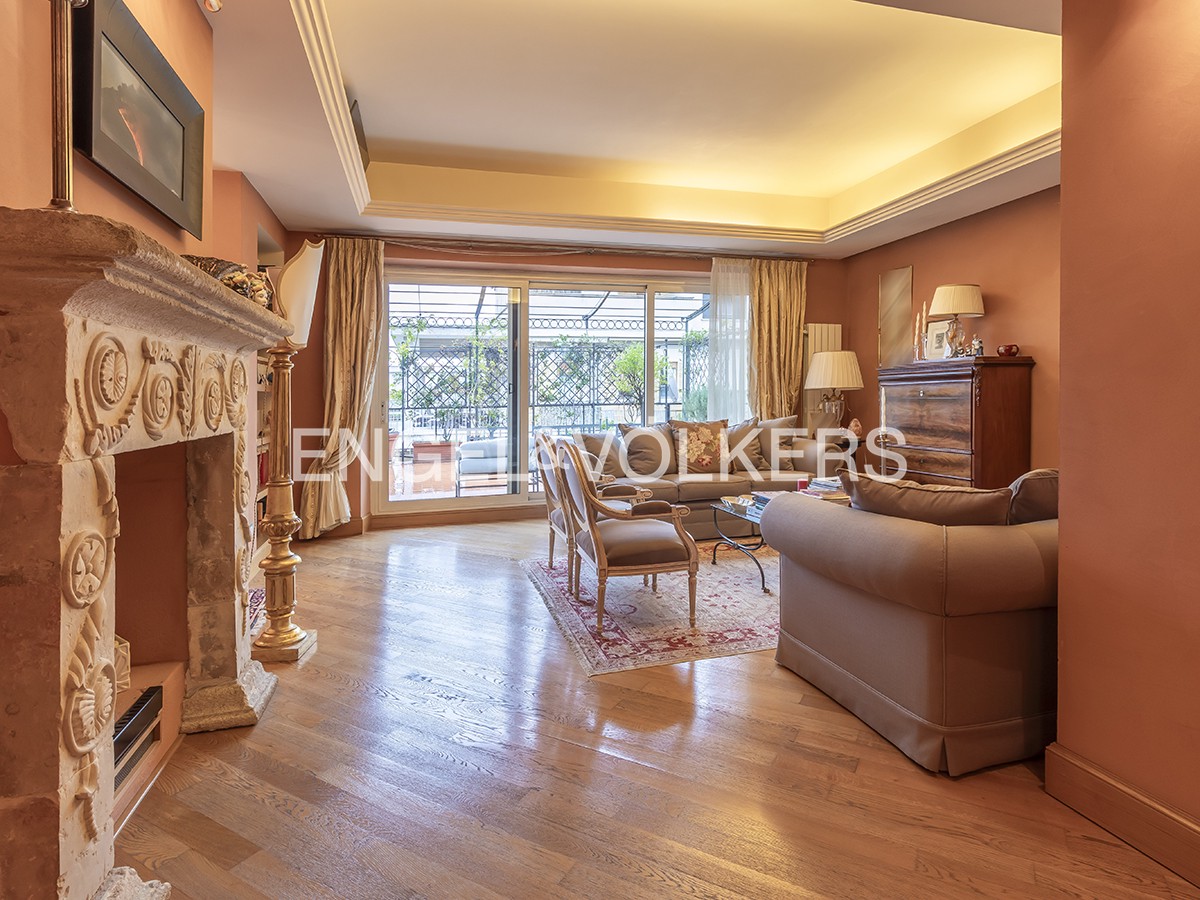4 bedrooms Penthouse in Rome, Italy No. 126179