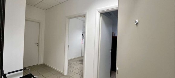 50m² Office in Ancona, Italy No. 211818 11