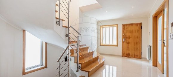 5 bedrooms House in Cascais, Portugal No. 169685 16