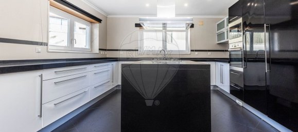 5 bedrooms House in Cascais, Portugal No. 169685 12