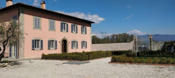 6 bedrooms Villa in Pistoia, Italy No. 435 11