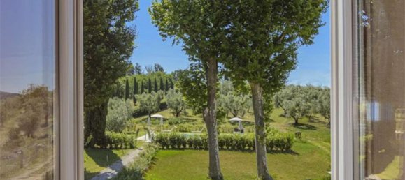 6 bedrooms Villa in Pistoia, Italy No. 435 10