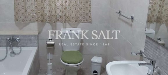 Apartamento de 3 dormitorios en Mosta, Malta No. 10832 9