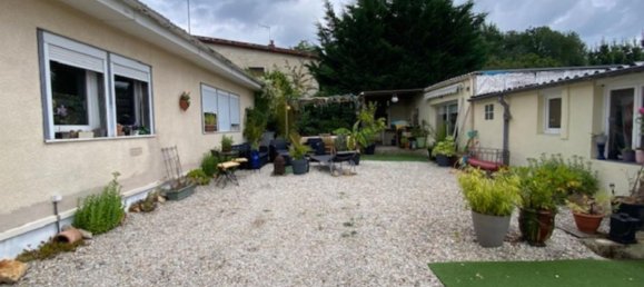 3 bedrooms Villa in Saint-Pierre-du-Perray, France No. 196784 17