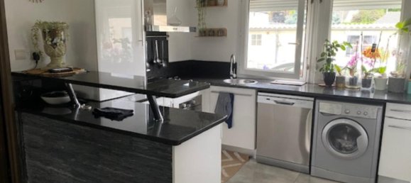 3 bedrooms Villa in Saint-Pierre-du-Perray, France No. 196784 9