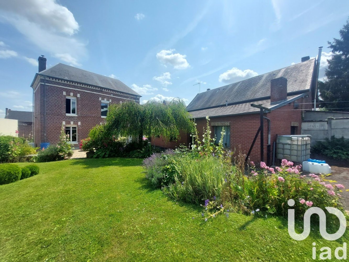 Casa de 4 dormitorios en Etricourt-Manancourt, France No. 262341