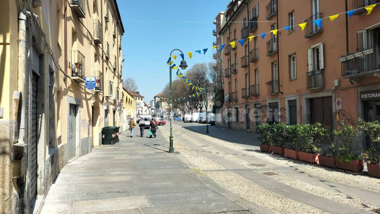 13m² Garage in Turin, Italy No. 65306