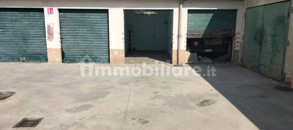 13m² Garage in Turin, Italy No. 65306 4