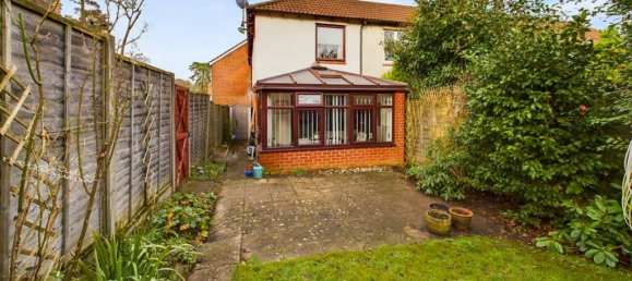 2 bedrooms House in Bordon, United Kingdom No. 13854 7