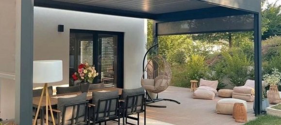 Дом с 13 комнатами в Сассуоло, Италия № 121709 4