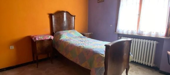 Дом с 13 комнатами в Сассуоло, Италия № 121709 15