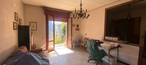 Дом с 13 комнатами в Сассуоло, Италия № 121709 23