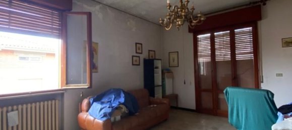 Дом с 13 комнатами в Сассуоло, Италия № 121709 14