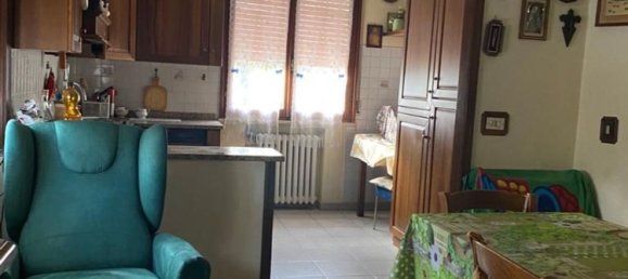 Дом с 13 комнатами в Сассуоло, Италия № 121709 6