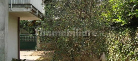 5 bedrooms Villa in Udine, Italy No. 379308 24