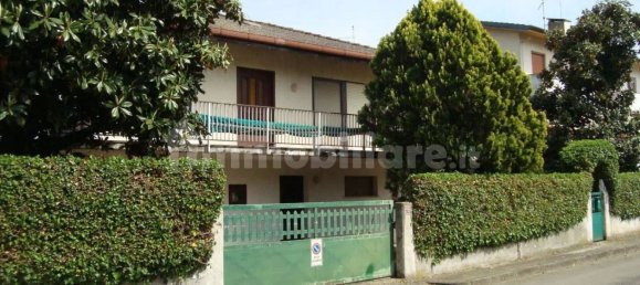 5 bedrooms Villa in Udine, Italy No. 379308 15