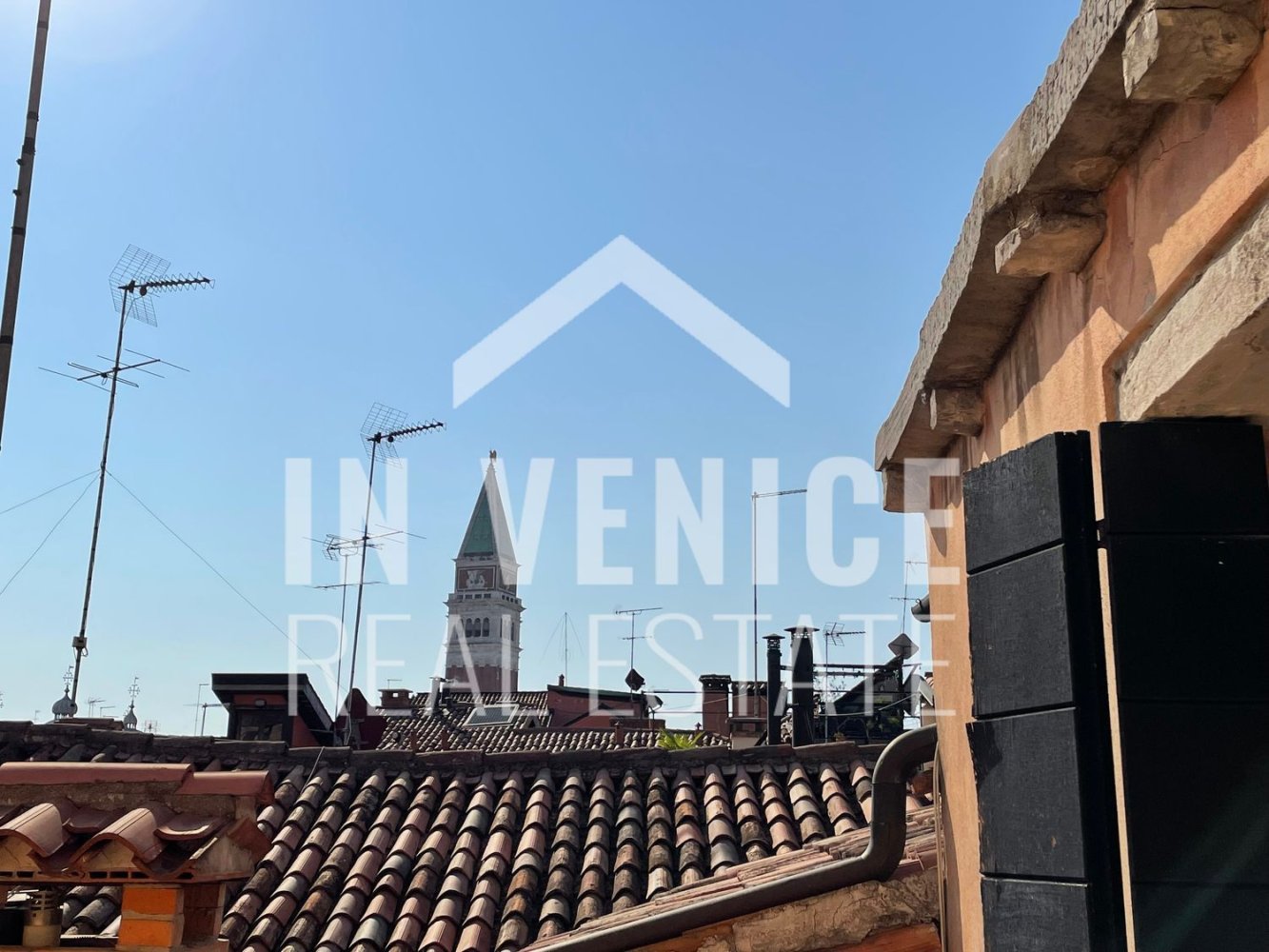 4 rooms Apartment in Venice, Italy No. 213444
