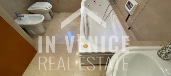 4 rooms Apartment in Venice, Italy No. 213444 27