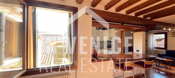 4 rooms Apartment in Venice, Italy No. 213444 10