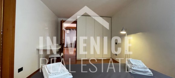 4 rooms Apartment in Venice, Italy No. 213444 25