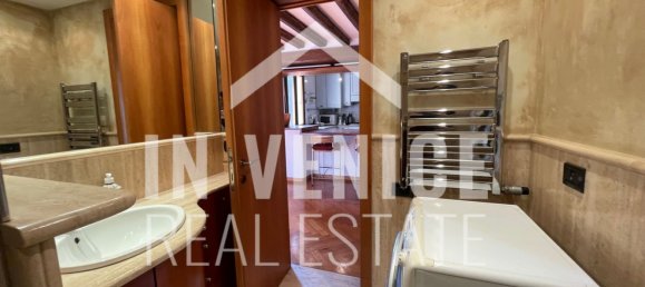 4 rooms Apartment in Venice, Italy No. 213444 6