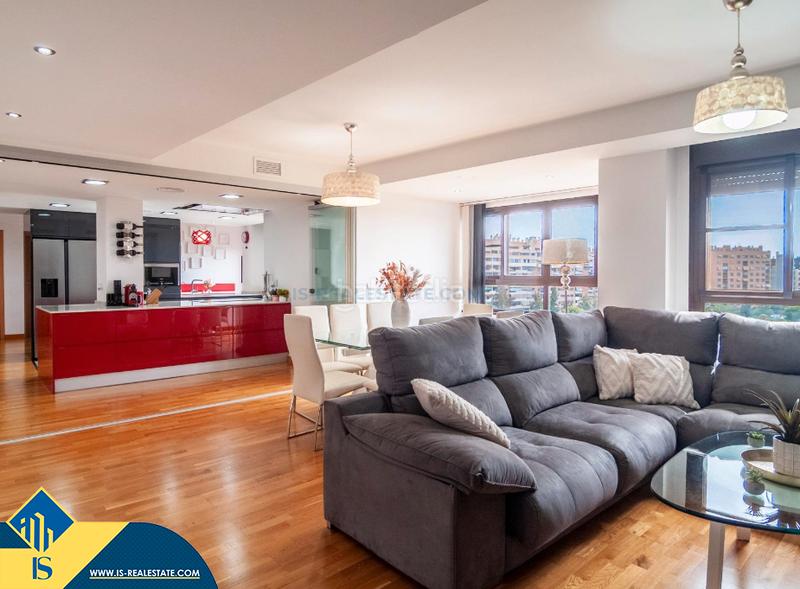 5 bedrooms Apartment in Alicante, Spain No. 190188