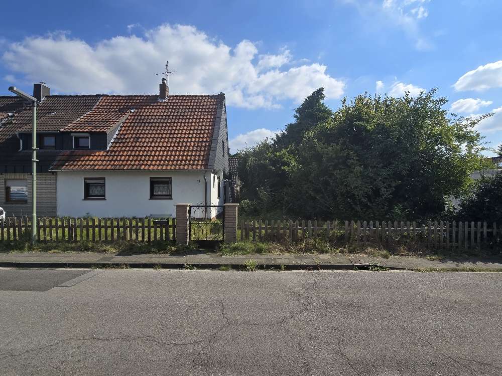  Land in Neuss, Germany No. 109626