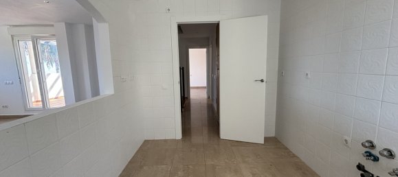 3 bedrooms Penthouse in La Duquesa, Spain No. 36981 6