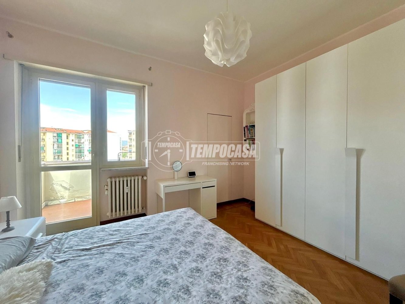4 rooms Apartment in Turin, Italy No. 266239