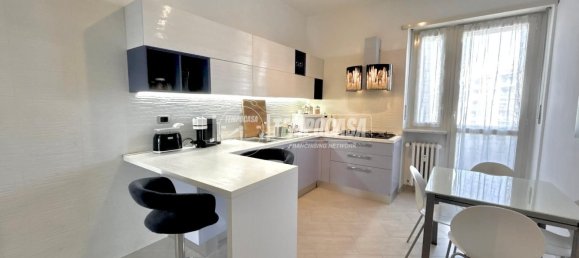 4 rooms Apartment in Turin, Italy No. 266239 7