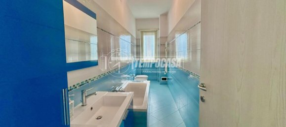4 rooms Apartment in Turin, Italy No. 266239 17