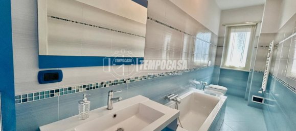 4 rooms Apartment in Turin, Italy No. 266239 18