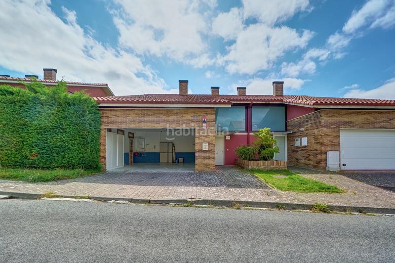 5 bedrooms House in Chartered Community of Navarre, Spain No. 169724