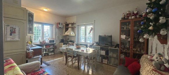 Квартира с 4 комнатами в Рим, Италия № 21952 39