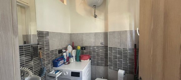 Квартира с 4 комнатами в Рим, Италия № 21952 19