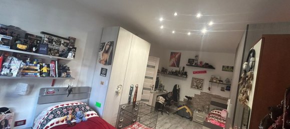 Квартира с 4 комнатами в Рим, Италия № 21952 12