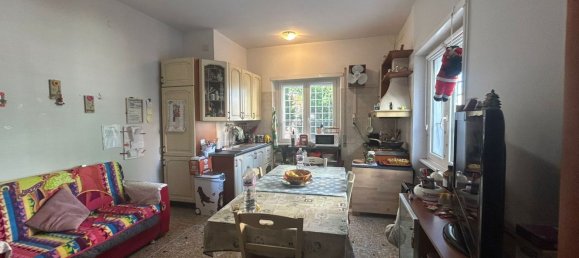 Квартира с 4 комнатами в Рим, Италия № 21952 35