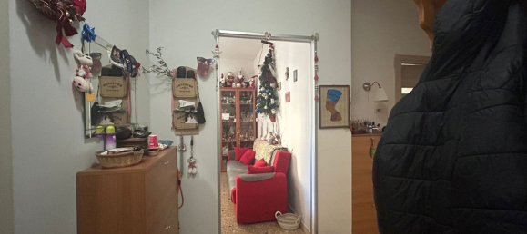 Квартира с 4 комнатами в Рим, Италия № 21952 34