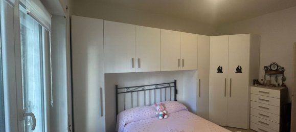 Квартира с 4 комнатами в Рим, Италия № 21952 25