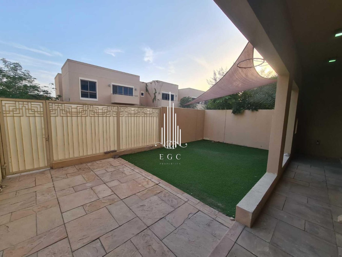 4 Schlafzimmer Villa in Al Raha Gardens, UAE, Nr. 39113