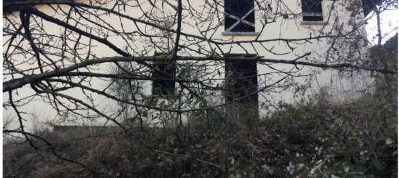 Дом с 5 комнатами в Перуджа, Италия № 266285 2